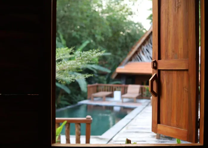 Ubuntu Bali Eco Yoga Retreat -