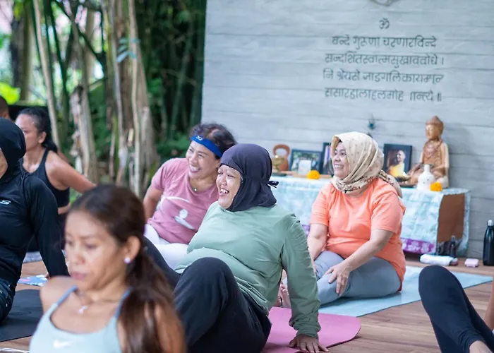 Ubuntu Bali Eco Yoga Retreat - 3* チャングー
