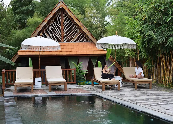 Ubuntu Bali Eco Yoga Retreat - チャングー